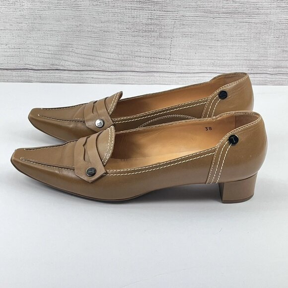 Tod's Women Sz 38 EU 7.5 US Leather Pointed Toe Low Heel Shoes Nude Tan Slip On - Picture 3 of 7